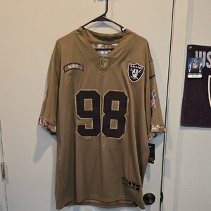 Max Crosby Jersey Large